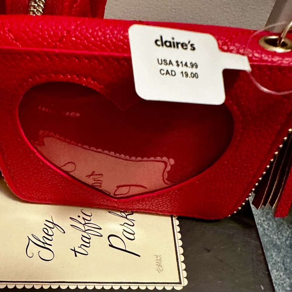Claire’s Red Heart Backpack Coin purse & Card Holder Set - Picture 3 of 4